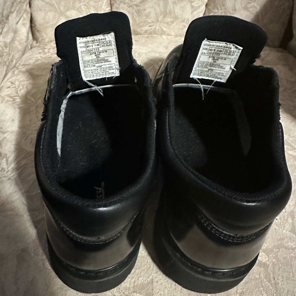 Thorogood Leather Work Shoe - Picture 4 of 6